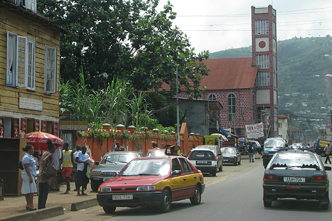 Kirke og moské i Freetown