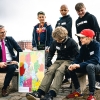 Lucas, Storm, Karl Gustav, Johannes og Joachim fra 6. klasse taler med udviklingsministeren om børnene fra LæseRaketten og alle de mange 'god skole'-hænder, som elever i Danmark har lavet til politikerne.