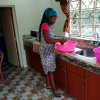 Rachaels familie har både en vandhane i køkkenet og på badeværelset. Foto: Susan Kiiru. 