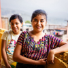 Fra Andreinas skole kan man se Atitlán-søen. Foto: Hans Bach.
