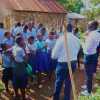 På Brians skole har de plantet nye grøntsager. Foto: Oxfam Kenya
