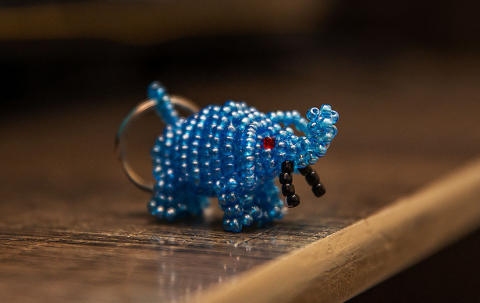 An-Elephant-key-holder-made-of-beads-in-Kawangware,-Nairobi,-Kenya_825x520px.jpg